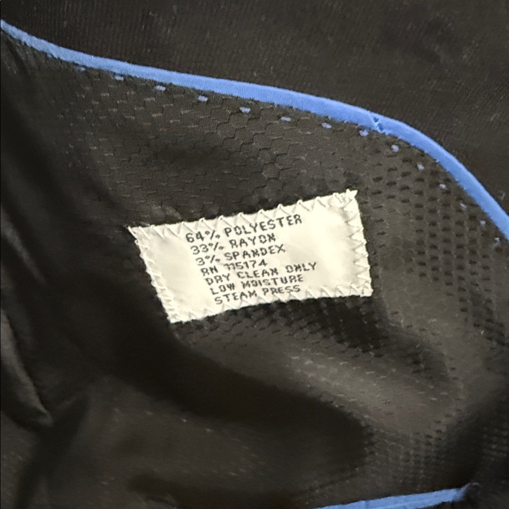 Lineage suit - Picture 2 of 7